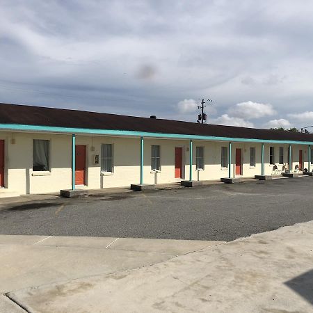 Budget Inn 도날슨빌 외부 사진