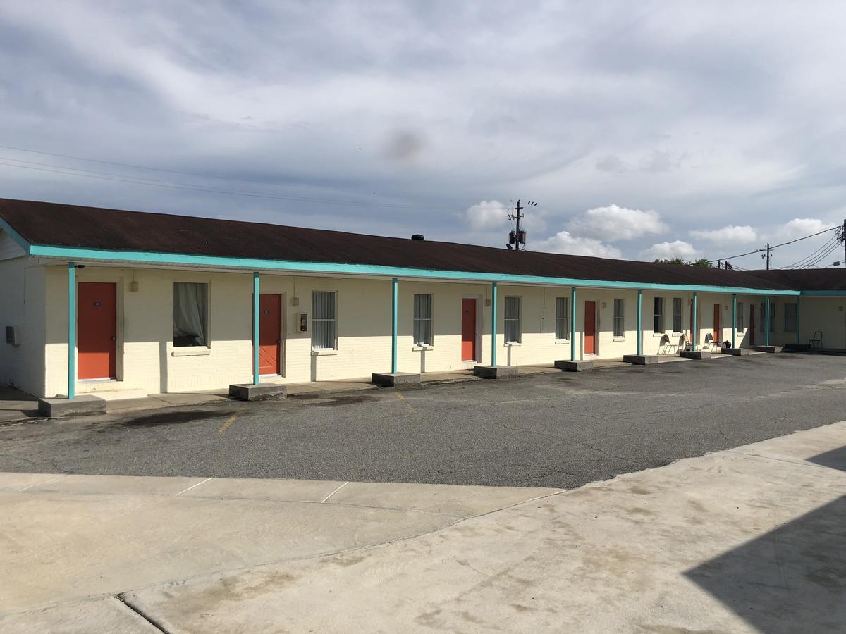 Budget Inn 도날슨빌 외부 사진